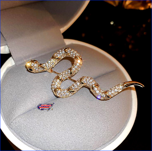  , Snake White Crystals, 6 .