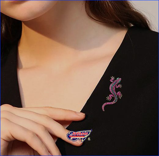 Уникальная брошь в форме ящерицы. Брошь геккон, Gecko Pink, 6.5х3 см.