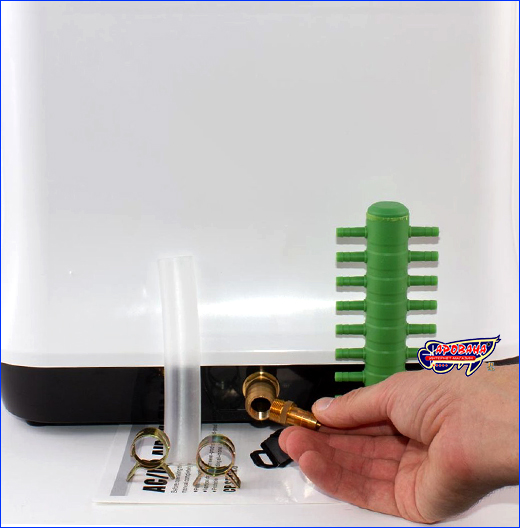 SunSun CP-180 - комплектация. Компрессор на аккумуляторе, SunSun CP-180, одноканальный.