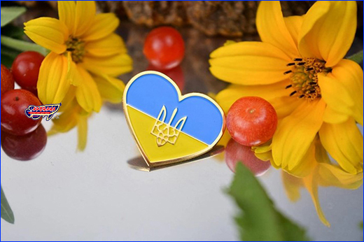  -, Ukraine Heart, 2.5  2.1 .