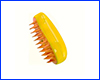 Парова щітка для тварин, PET SPRAY MASSAGE BRUSH на акумуляторі, жовта.  Парова щітка для тварин, PET SPRAY MASSAGE BRUSH на акумуляторі, жовта.